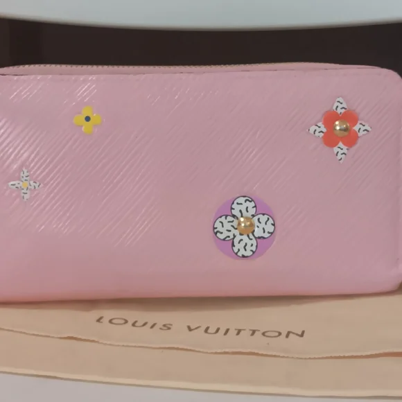 LOUIS VUITTON ✨️ Pink Epi Blooming Flowers Zippy Wallet Rose Ballerine - Picture 16 of 16